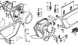 AIR CLEANER / SIDE COVER for мотоцикла HONDA XL75 A1979 year 